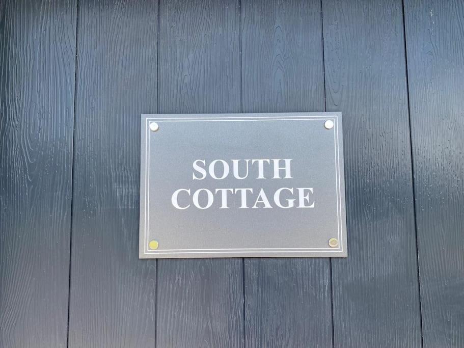 South - Garden, Views, Parking, Dogs, Cheshire, Walks, Family Holiday home *