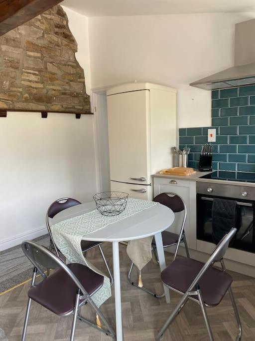 South - Garden, Views, Parking, Dogs, Cheshire, Walks, Family *
