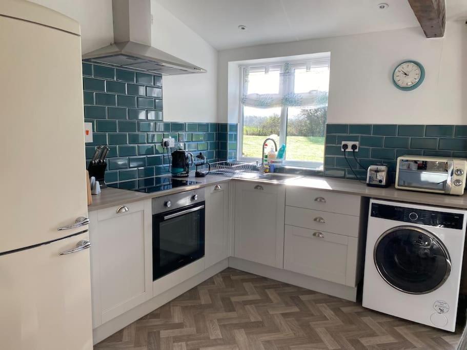Holiday home South - Garden, Views, Parking, Dogs, Cheshire, Walks, Family Adlington